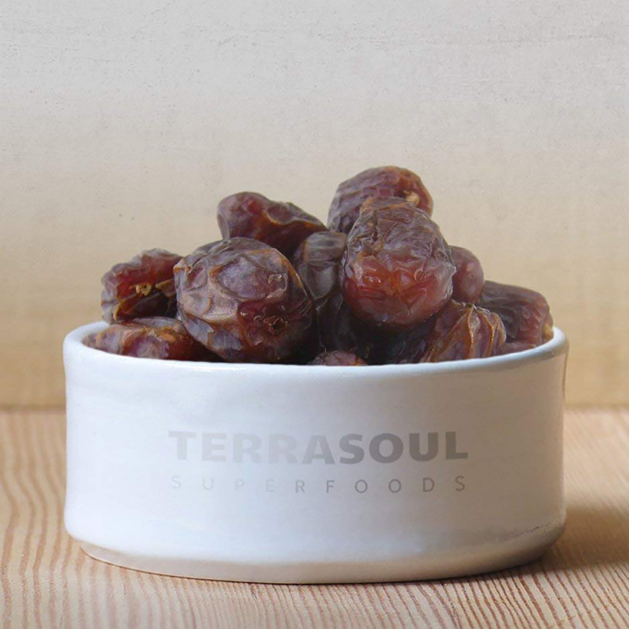 Terrasoul Superfoods Organic Medjool Dates, 4 Lbs (2 Lbs 2- Pack) - Soft Chewy Texture | Sweet Caramel Flavor | Farm Fresh