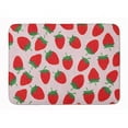 thumbnail image 1 of Carolines Treasures BB5146RUG Fraises sur Tapis de Mousse à Mémoire Lavable en Machine Rose, 1 of 4