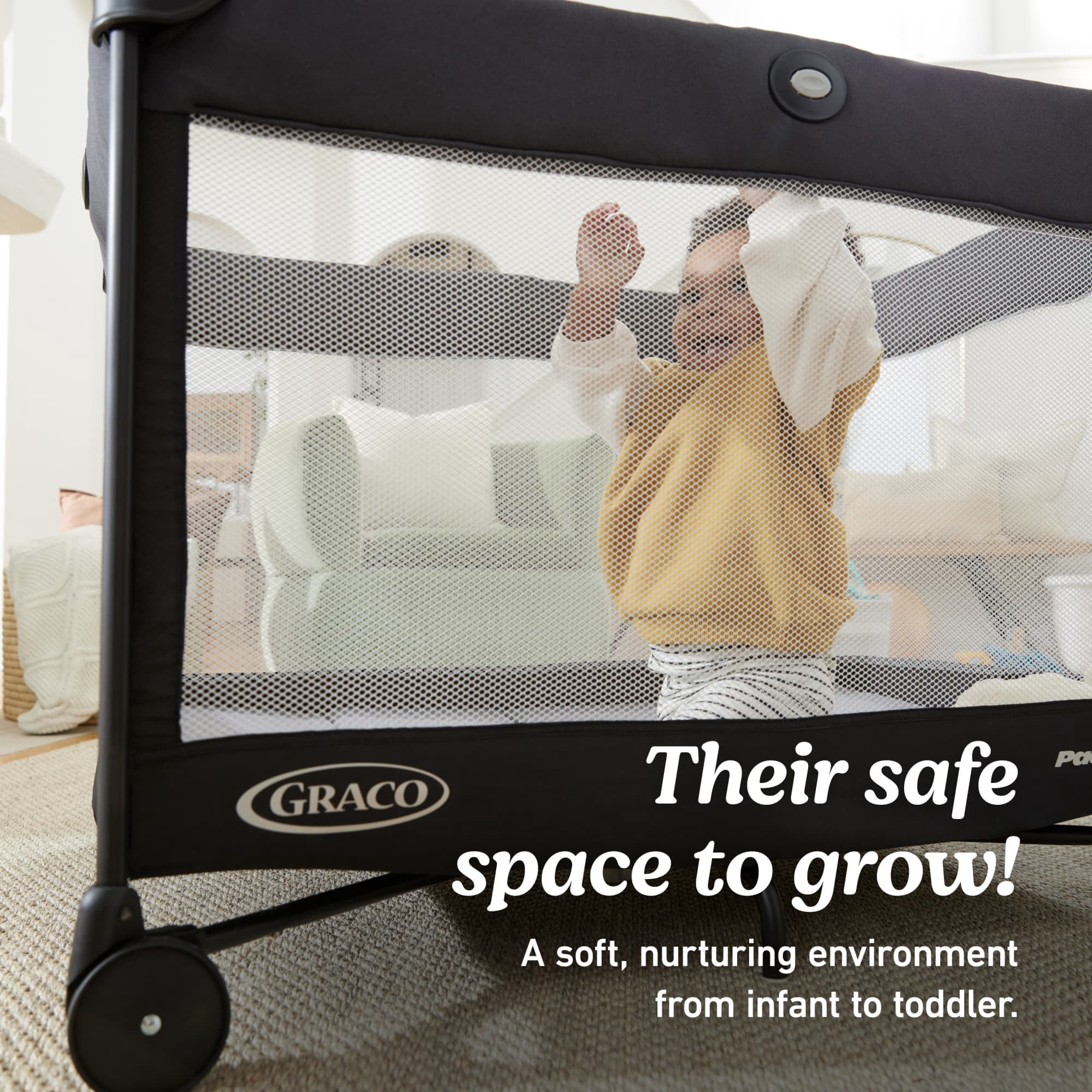 Graco On the Go Zip Playard, Lilac Mod