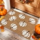 thumbnail image 1 of Felpudo con Diseño de Calabaza y Hojas de Arce Otoñales | Alfombra Decorativa para Entrada, Halloween y Acción de Gracias | Alfombra de Poliéster Suave para Baño, Cocina y Porche | Felpudo Lavable y, 1 of 6