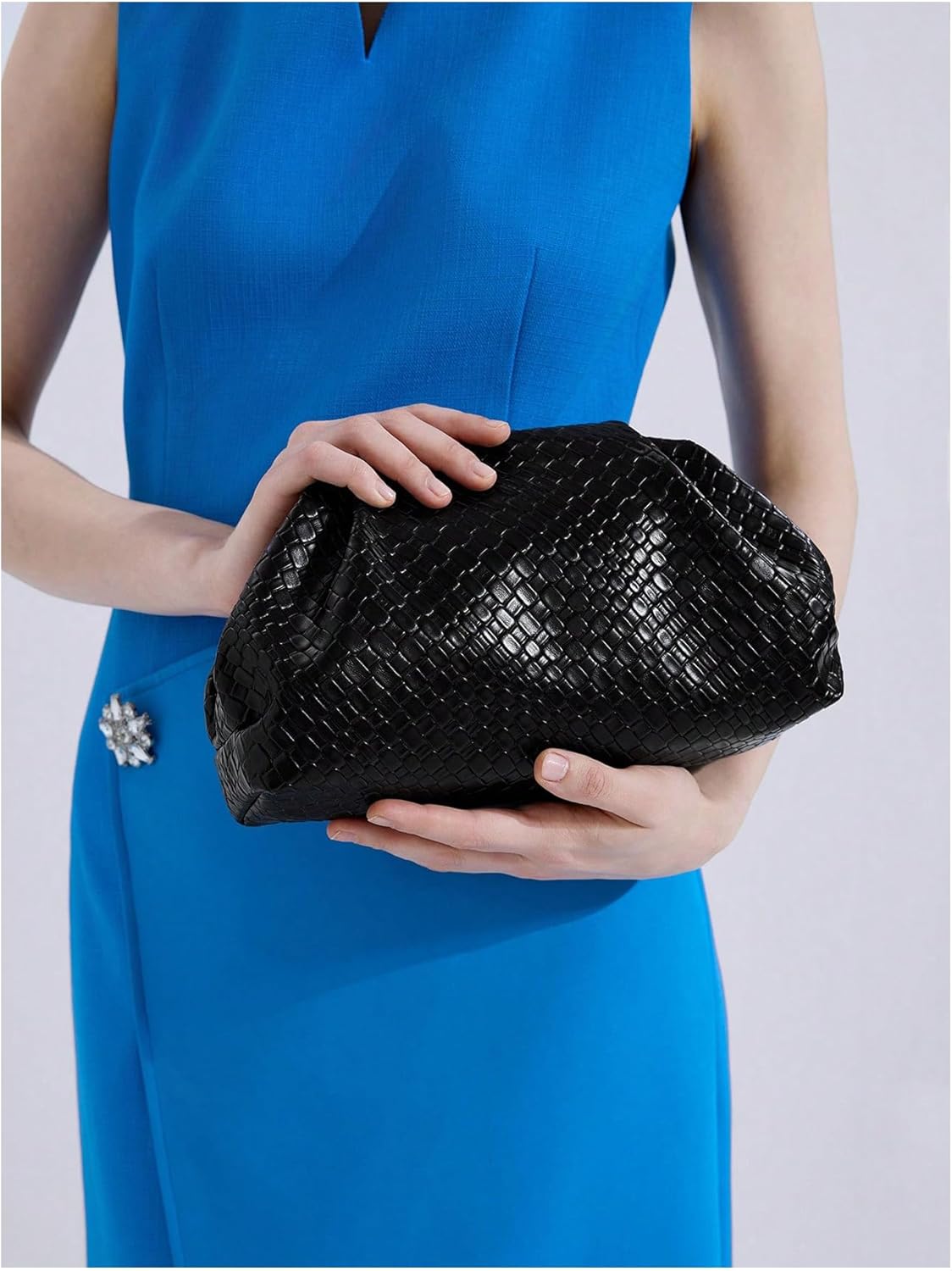 Women's Woven Evening Bag Dumpling Clutch Purse No Strap Handbags Elegant Faux PU Leather Clutch Bag | Woven, No Strap, Elegant, Faux PU Leather