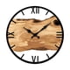 thumbnail image 3 of Reloj de pared de madera silencioso, reloj de pared colgante rústico decorativo, movimiento silencioso, números romanos marrones, 3 of 9