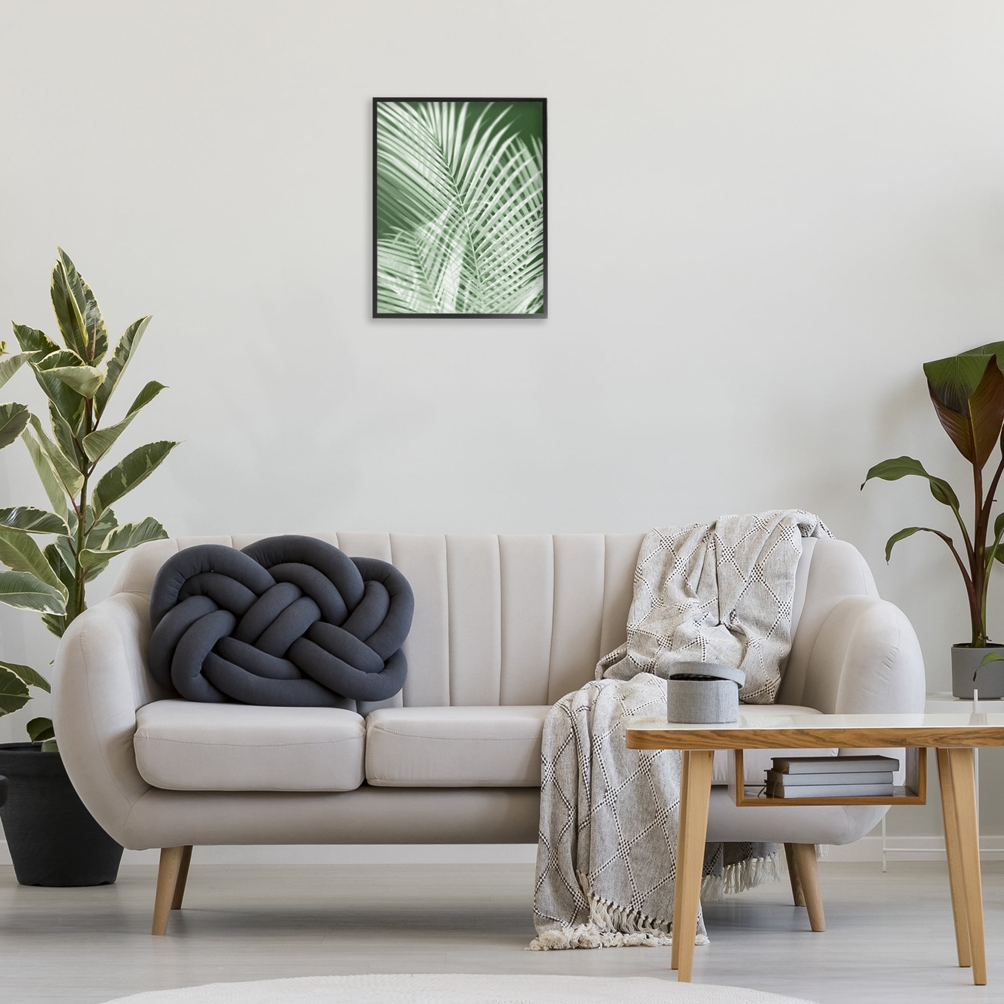 Stupell Industries Green Palm Leaves Botanical & Floral Painting Black Framed Art Print Wall Art, 16 x 20