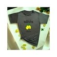thumbnail image 2 of Playera Blusa De LimonesDolce Far Niente – Disfruta el Placer de No Hacer Nada con Estilo Color Verde Oliva Talla Chica Marca Emil SaEs, 2 of 4