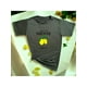 thumbnail image 2 of Playera Blusa De LimonesDolce Far Niente – Disfruta el Placer de No Hacer Nada con Estilo Color Verde Oliva Talla Extra Grande Marca Emil SaEs, 2 of 4