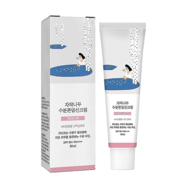 Jaysuing Isolation Sunscreen Protects Against Uv Rays Refreshing Moisturizing Non-greasy Whitening Skin Isolation Sunscreen |