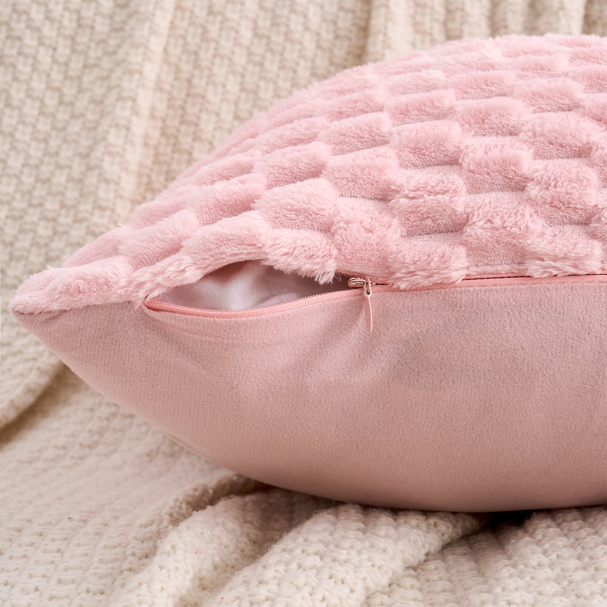Unique Bargains Pack of 2 Soft Fuzzy Plush Cushion Cover Pink 20" x 20"