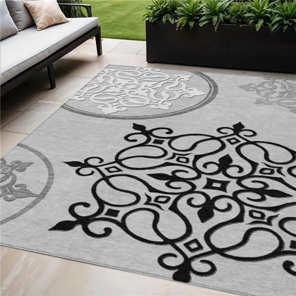 HomeRoots 591352 5 x 8 ft. Gray Floral Medallion Washable Indoor & Outdoor Rectangle Area Rug