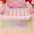 thumbnail image 4 of Paquete de recipientes para huevos de plástico para refrigerador con tapa Soporte para recipiente para huevos de mostaza Caja de almacenamiento de huevos apilable con 24 tanques para huevos para refrigerador Cocina Comedor Ormromra WMXL-134, 4 of 7