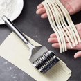 thumbnail image 1 of Cortador de masa con rodillo de celosía de acero inoxidable de alta calidad para utensilios de cocina, 1 of 8