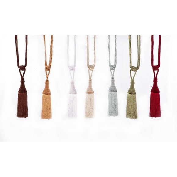 Gouchee Design Pompon