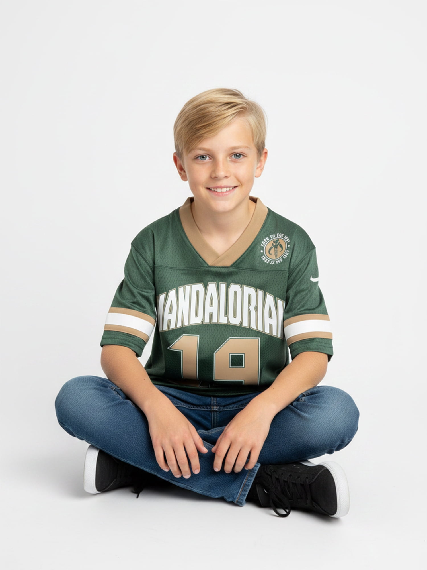 Star Wars The Mandalorian Boys’ Elevated Graphic Jersey, Sizes 4–18