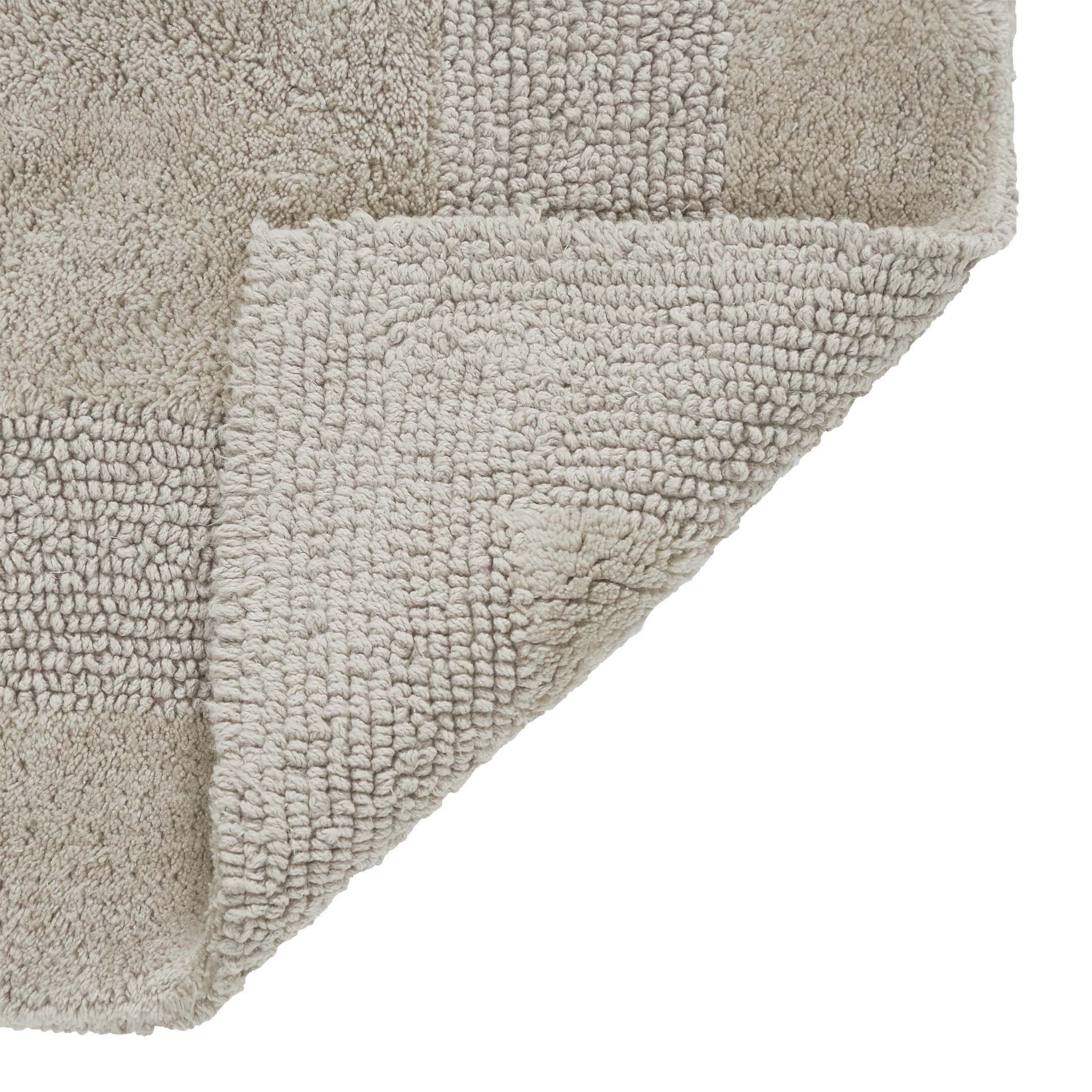 VCNY Home Jessica Taupe Ring Spun Cotton Reversible Bath Rug, 20" x 32"
