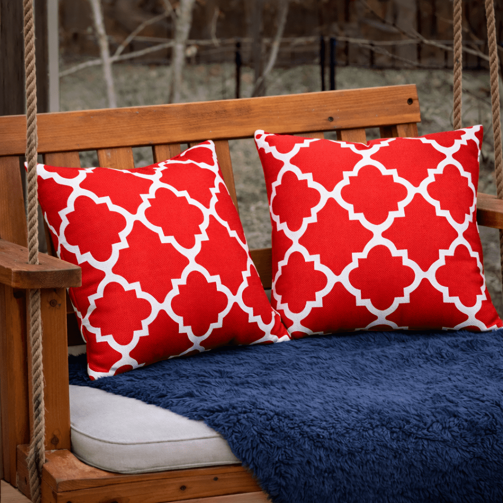 2 Pack Outdoor Throw Pillows, Waterproof & Fade-Resistant Patio Cushions, 18x18 Inch Decorative Outdoor Pillows for Garden, Porch, Balcony & Poolside Furniture