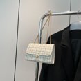 thumbnail image 1 of Bolsos para mujer 2025 nuevo estilo pequeño bolso cuadrado moderno y versátil bolso de un solo hombro bolso baguette con alto valor de apariencia, 1 of 5