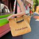 thumbnail image 2 of Bolsa de la compra Bolso de lona con cremallera en la parte superior, bolso de compras con letras, bolso de hombro informal grande (caqui), 2 of 5