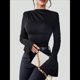 thumbnail image 4 of Camiseta Básica con Cuello Alto Fruncido y Mangas Largas con Volantes para Mujer Negro M, 4 of 9