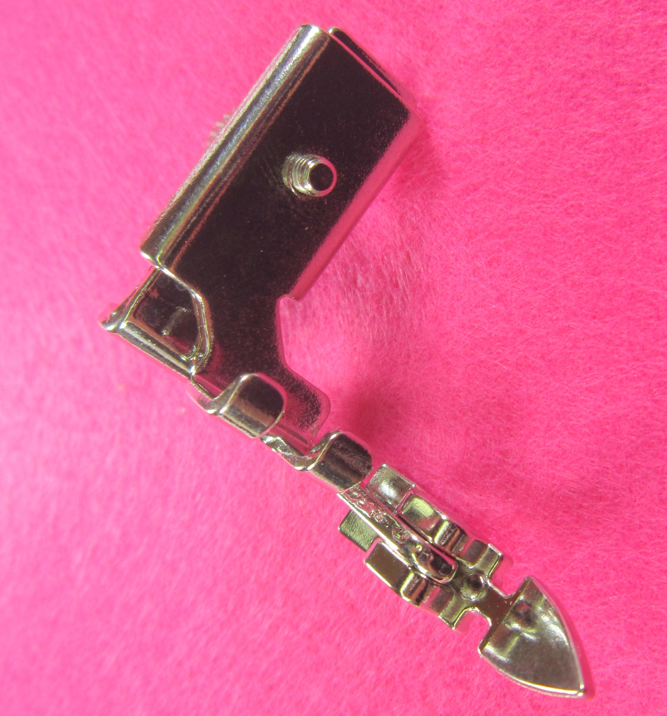 Hinged Adjustable Zipper Foot, Singer Original - mrsewing