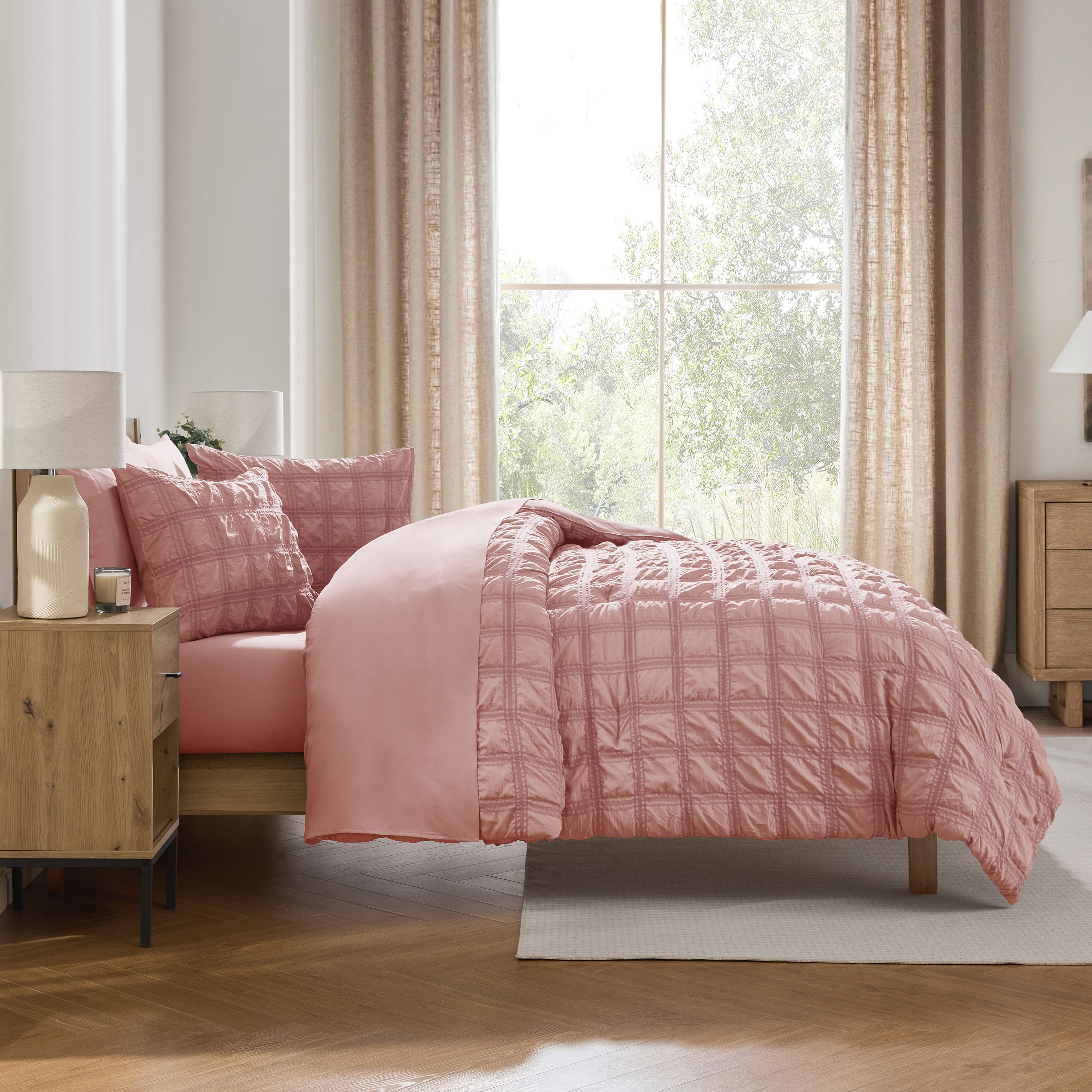 LammaLoe King Size Comforter Sets, 7 Piece Seersucker Bed in a Bag, Bedding Comforter Set with Sheets, Modern Bed Set, Bali Blush
