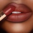 thumbnail image 4 of Labial Charlotte Tilbury Matte Revolution de larga duración, 4 of 7