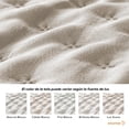 thumbnail image 4 of Dreamlab Colcha Ligera con 2 Fundas de Almohada, Capitonado, Ultra Suave. Hipoalergénico.Edrecolcha para Cama.Edredón para Verano y Todas las Estaciones.(King Size 275 x 240 cm,Trébol,Naranja Quemado), 4 of 8