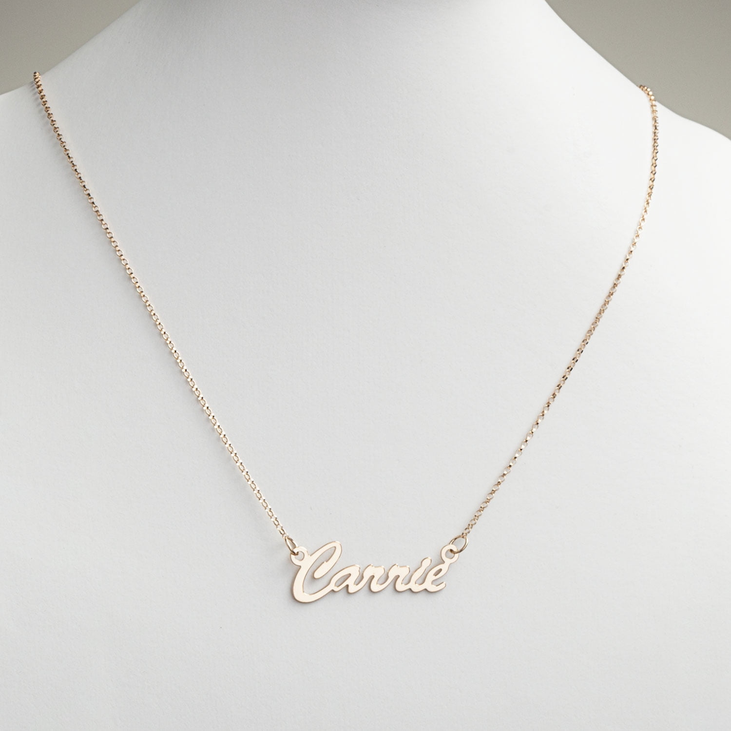 Personalized Planet Women's Silvertone or Goldtone Nameplate Necklace, 18"