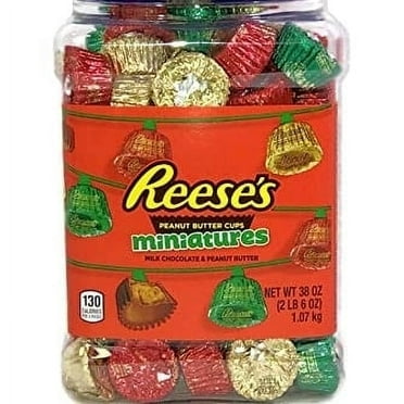 Reese's Miniatures Milk Chocolate Peanut Butter Cups Candy, Christmas (38 Ounce)