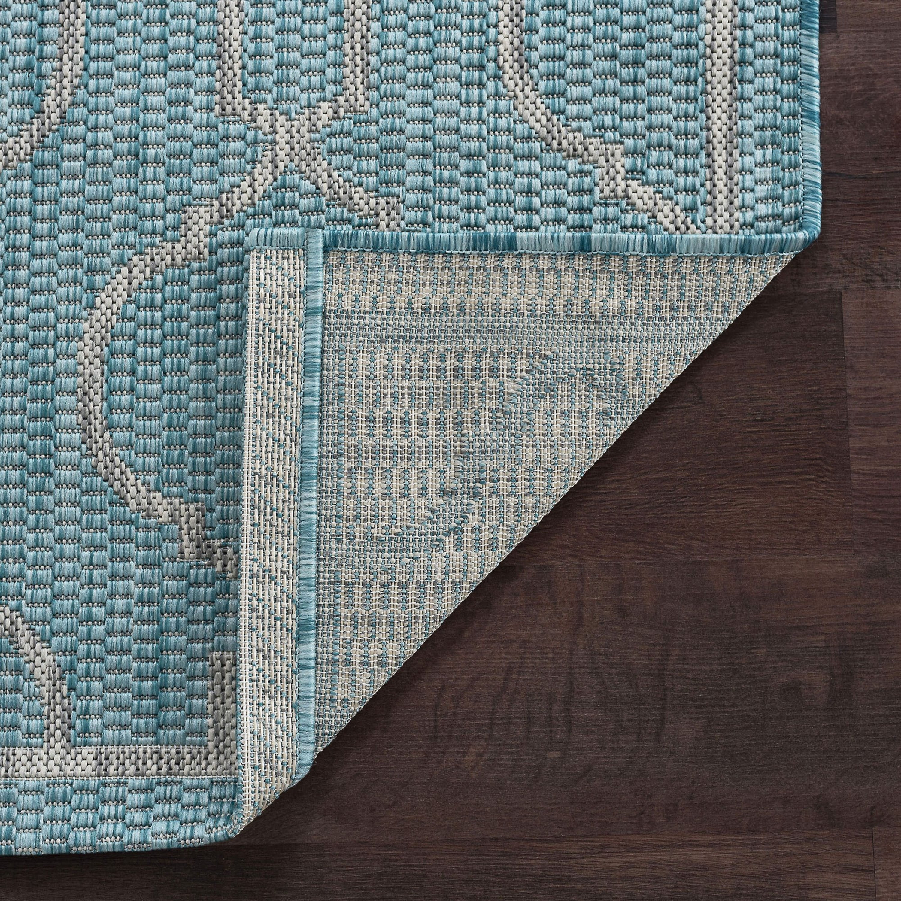 Veranda Transitional 5' x 7' Aqua and Light Gray Polypropylene Outdoor Area Rug