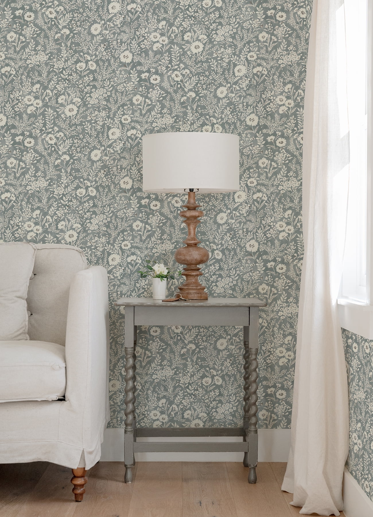 Chesapeake Agathon Blue Floral Wallpaper