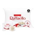 thumbnail image 5 of Galleta cubierta de coco Ferrero Raffaello confetteria relleno cremoso y alemendra entera 60 g, 5 of 5