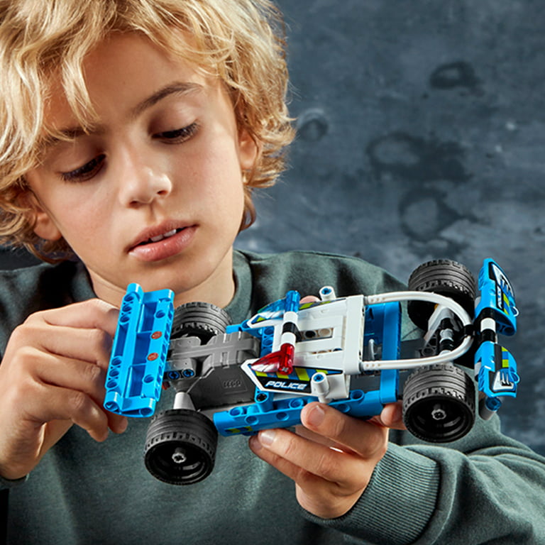 Tilskyndelse Vind i stedet LEGO Technic Police Pursuit 42091 - Walmart.com