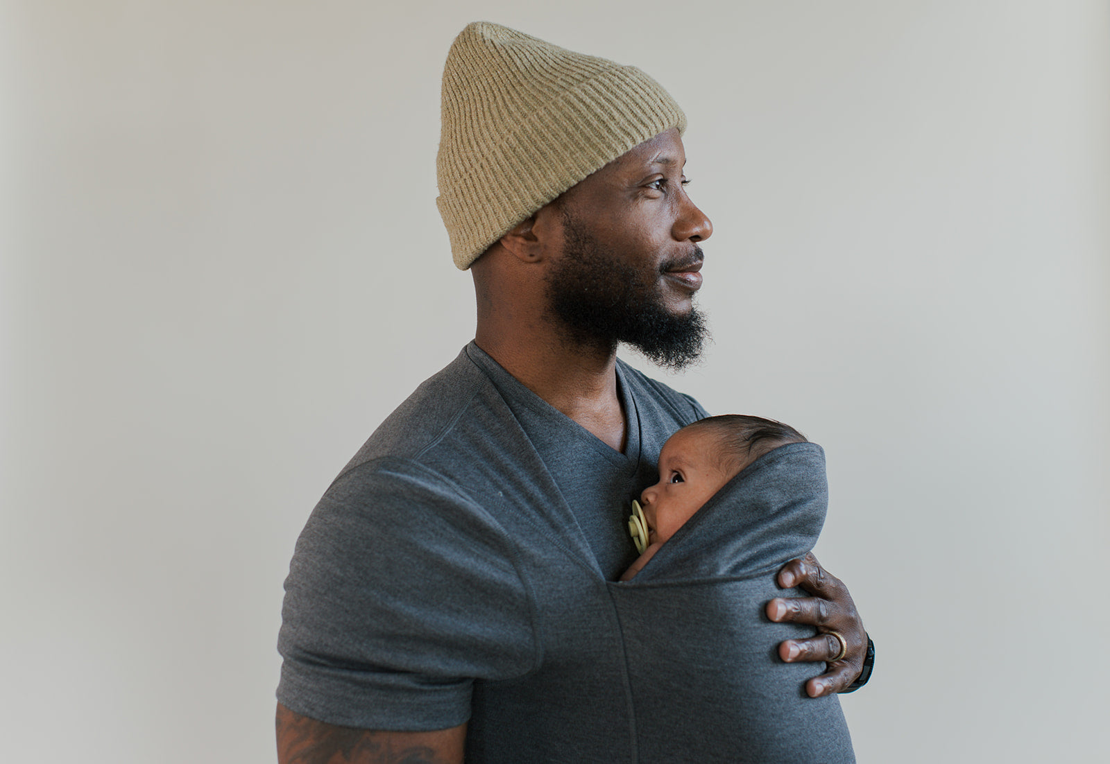 Lalabu The Dad Shirt, Hands-Free Baby Carrier for Newborns Up to 15 Lbs, Gray, 2XL