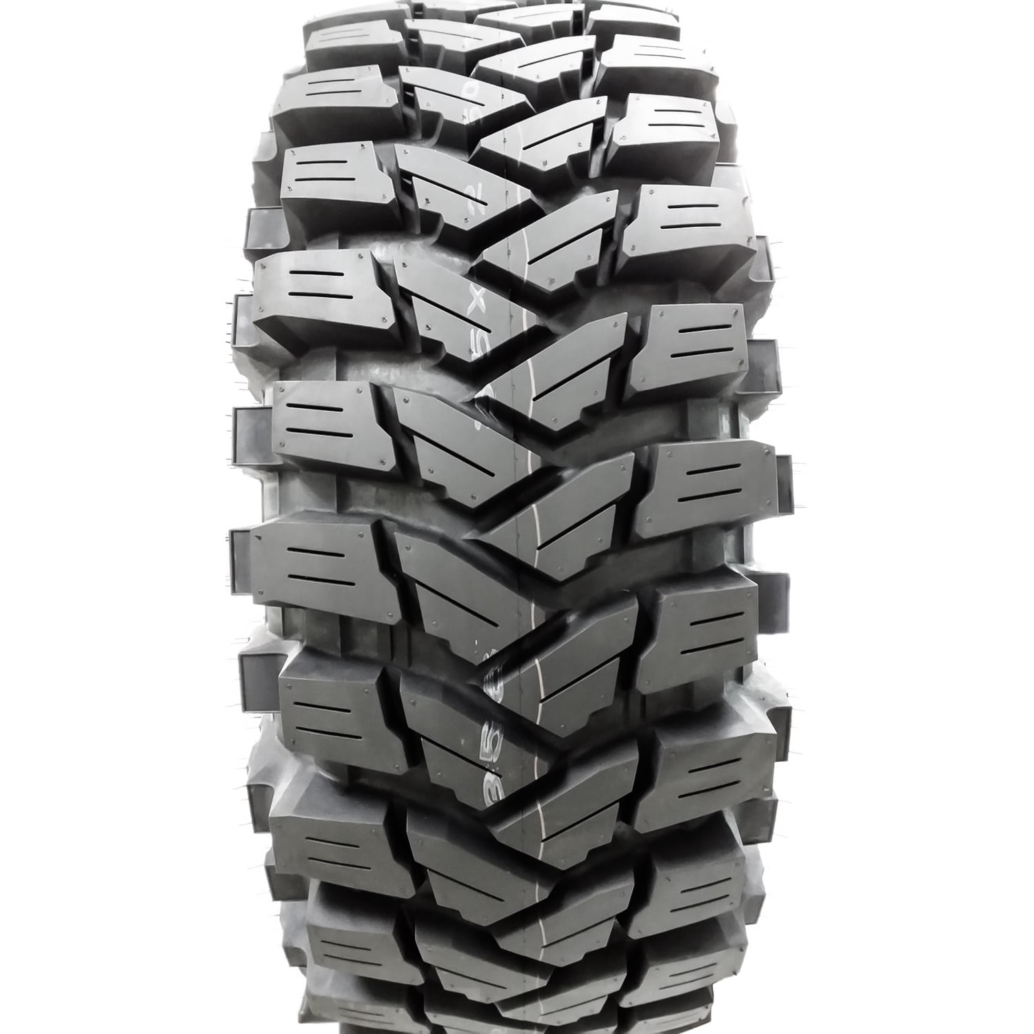 Maxxis Trepador M8060 37X13.50-17 E/10PLY Light Truck & SUV Tire