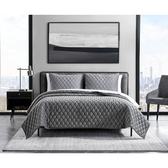 Vera Wang - Queen Quilt Set, Luxurious Velvet Bedding with Matching Shams, Lightweight Home Decor (Diamond Velvet Charcoal Grey, Queen)