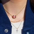 thumbnail image 4 of Collar Kendra Scott Colgante de Béisbol Baño de Oro, 4 of 6