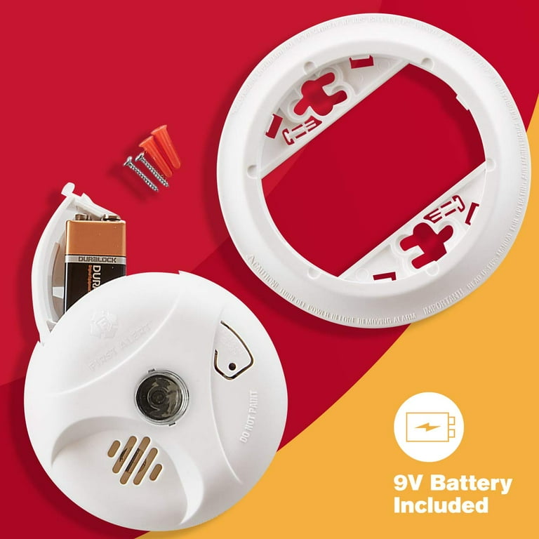 First Alert Battery Operated Smoke Alarm with Escape Light Detector, SA304CN3 First Alert Battery Operated Smoke Alarm with Escape Light Detector, SA304CN3