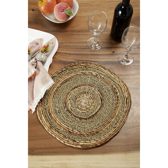 DecMode Round Natural Banana Leaf Wicker & Seagrass Placemats, Set of 4: 15” x .5” Each