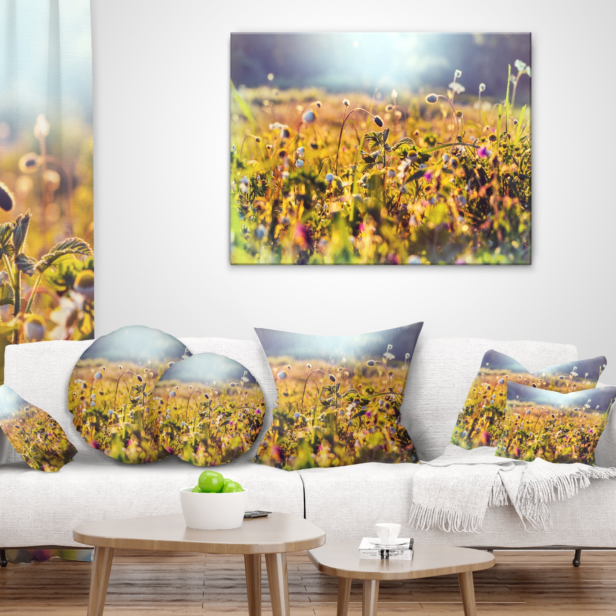 Designart Summer Flowers on Sunny Day - Floral Throw Pillow - 16x16