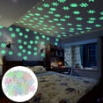 thumbnail image 1 of Gwong Decoración hogareña 50 unids / set Vinilo de pared luminoso fácil de quitar plástico color brillante brillante copo de nieve pegatina para el hogar Gwong 21083687, 1 of 6