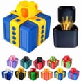 thumbnail image 1 of Caja De Bromas: Divertida Caja De Regalo Con Desafío De Tornillo Y Rompecabezas De Broma Sorpresa Para El Dedo Medio. Envoltorio De Regalo Con Truco Para Dinero En Efectivo, 1 of 8