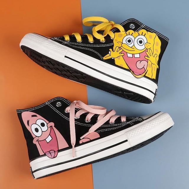 2025 Otoño Nuevo Bob Esponja Pantalones Cuadrados Zapatos de Pato Mandarín Nicho de Modificación Explosiva Zapatos de Lona Altos Originales Zapatillas de Deporte de Pareja de Estudiantes