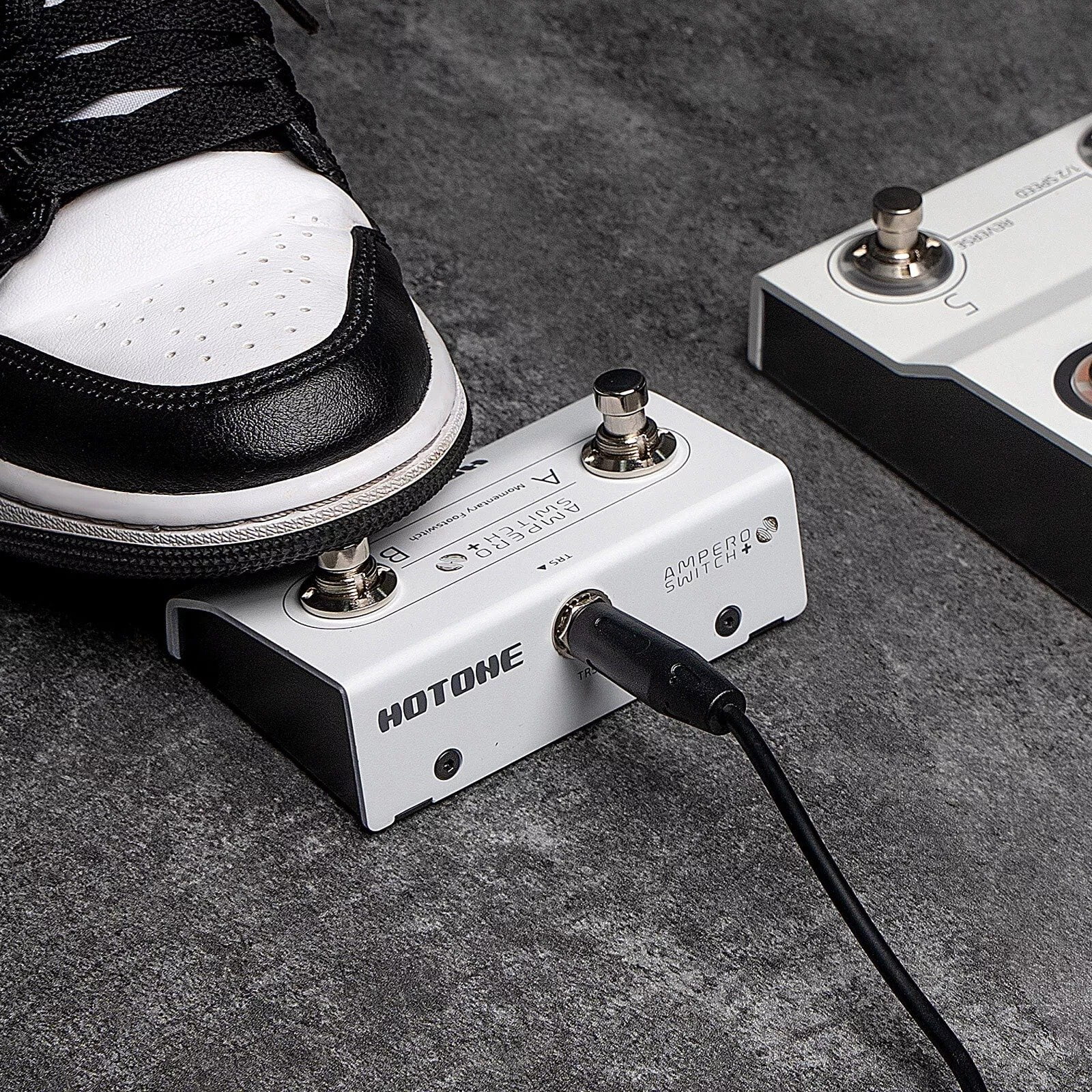 Hotone Ampero Switch+ FS-2Dual Foot Switch