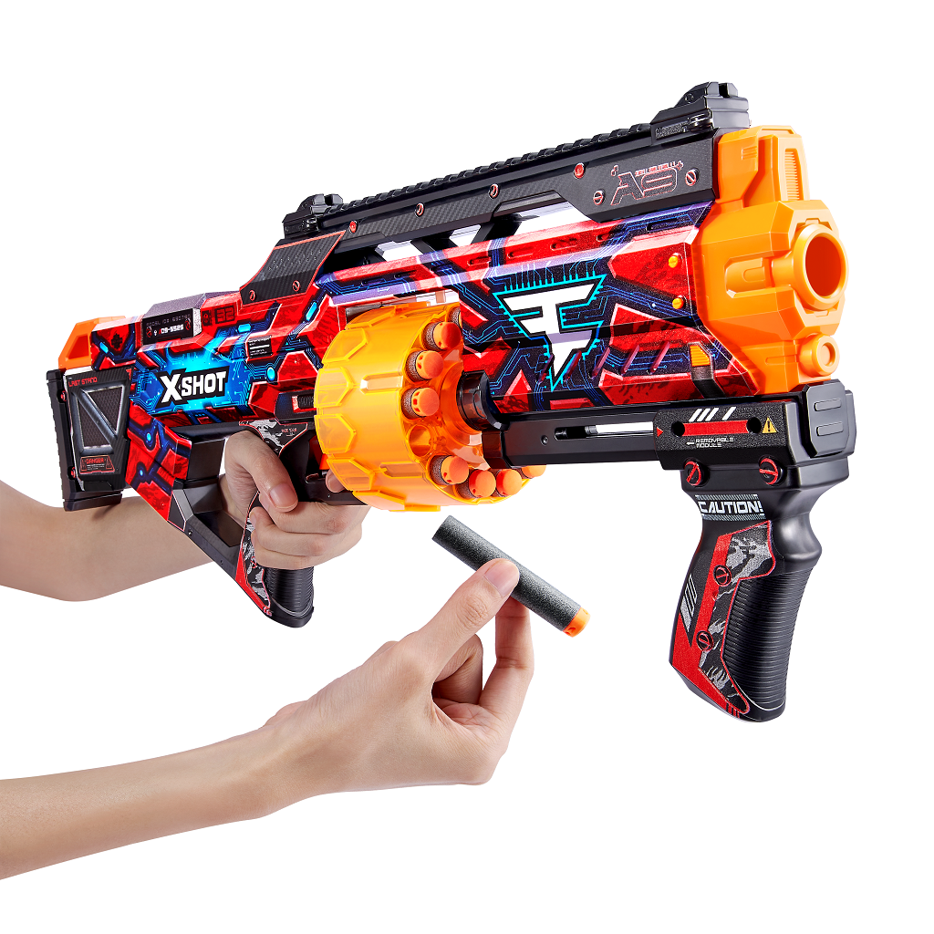 X-Shot Skins Last Stand – Blaster à Fléchettes à Barillet Rotatif Automatique, 16 Fléchettes Offertes, Puissance De Feu Jusqu'à 27 M