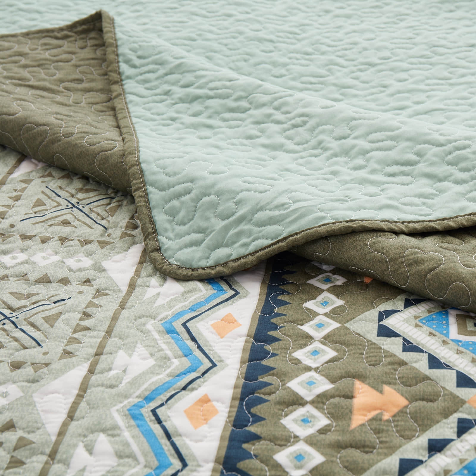 3-Piece King Size Quilt Set - Olive Green Bohemian Bedspread Coverlet with 2 Pillow Shams, Microfiber