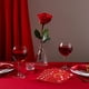 thumbnail image 4 of Vajilla de San Valentín | 16 piezas con diseño de corazones: platos, vasos, servilletas y mantel | Artículos desechables para fiestas en rojo y blanco, 4 of 5