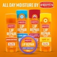 thumbnail image 4 of O'Keeffe's - Bálsamo labial reparador para labios secos, agrietados, palo, (paquete de 3: 1 enfriamiento + 1 sin perfume + 1 SPF), 4 of 10