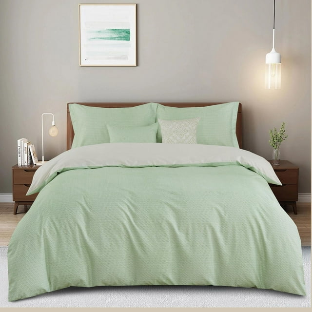 Johnson Home 5-Piece Comforter Set - 200TC Cotton, Includes Shams and Decorative Cushions