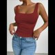 thumbnail image 4 of Camiseta Básica de Verano Sin Mangas con Cuello Cuadrado y Fruncido para Mujer. Vino Tinto XS, 4 of 9