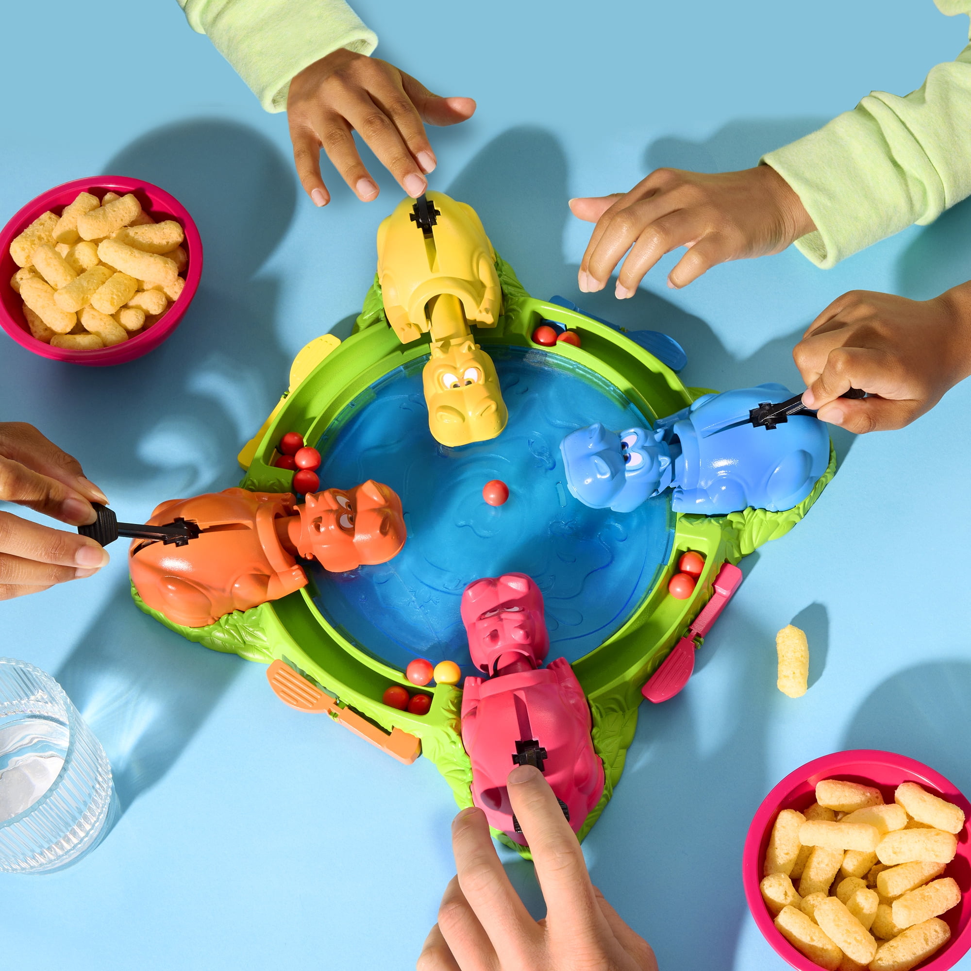 Hungry Hungry Hippos Board Game for Preschoolers, For 2 to 4 Players NonCandy Easter Basket Stuffers(图3)