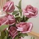 thumbnail image 4 of Ramo de Rosas de Espuma Vintage - 5 Cabezas de Flores Artificiales Enrolladas, 48 Cm, Flexibles, Decoración Realista para Bodas y Hogar En Blanco, Rosa, Rojo y Café., 4 of 6